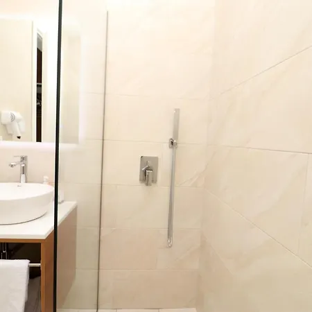 Elarad Guest house *